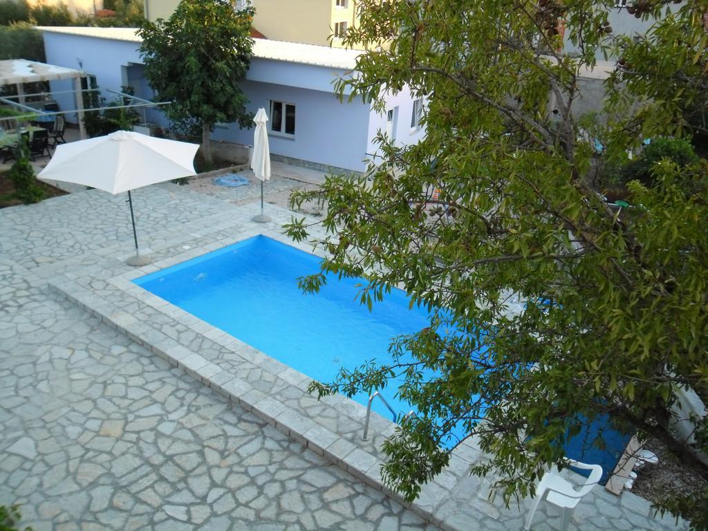 Apartments Jerine Tribunj  Exterior photo