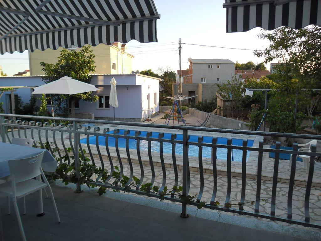 Apartments Jerine Tribunj  Exterior photo